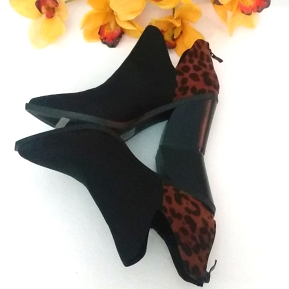 JESSICA CARLYLE LEOPARD STACKED BLOCK HEEL ANKLE BOOTIES SIZE 8.5 NWOT - Picture 8 of 11